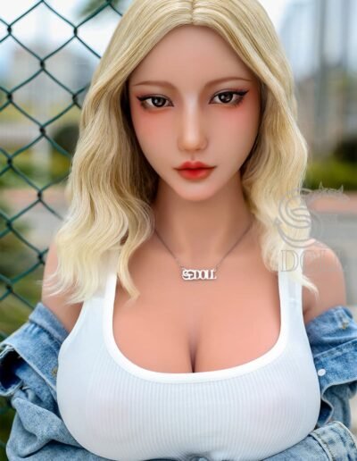 Makoto - Asian Blonde Sex Doll (5)